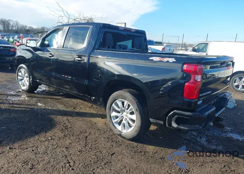 2025 Chevrolet Silverado 1500 4Wd Short Bed Custom z USA, uszkodzony, nr VIN 1GCPKBEK6SZ174006
